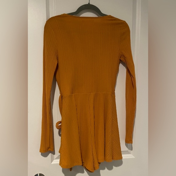 Urban Outfitters Ribbed sweater romper - Picture 2 of 2